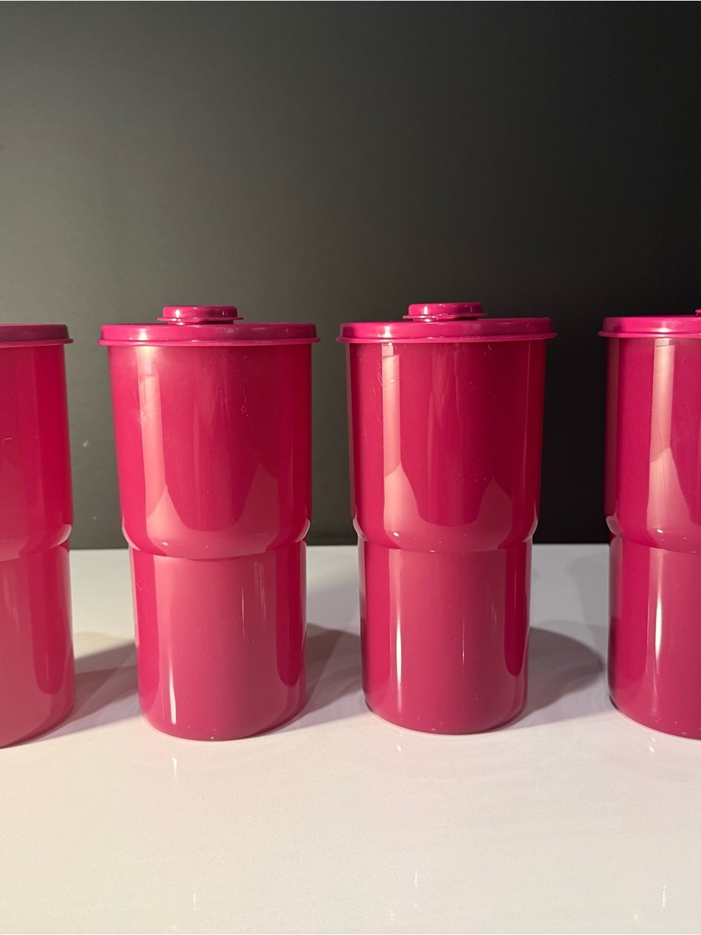 Tupperware Raspberry thirst quake tumbler 875 ml With Flip-top lid - Set of 4